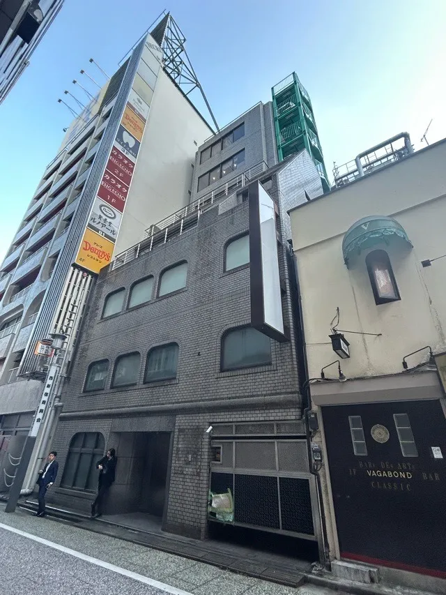 【賃貸店舗・事務所】西新宿オークビル1・2階店舗
